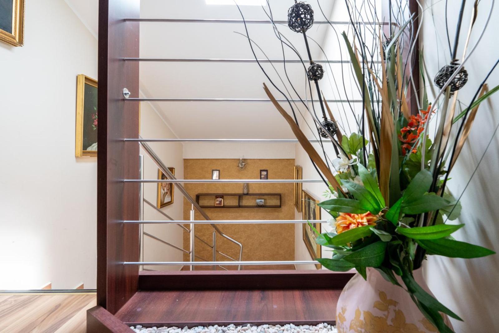 Farawayhomes Aparthotel Near Vienna Airport - Anytime Self Check-In ברוק אן דר לייתה מראה חיצוני תמונה