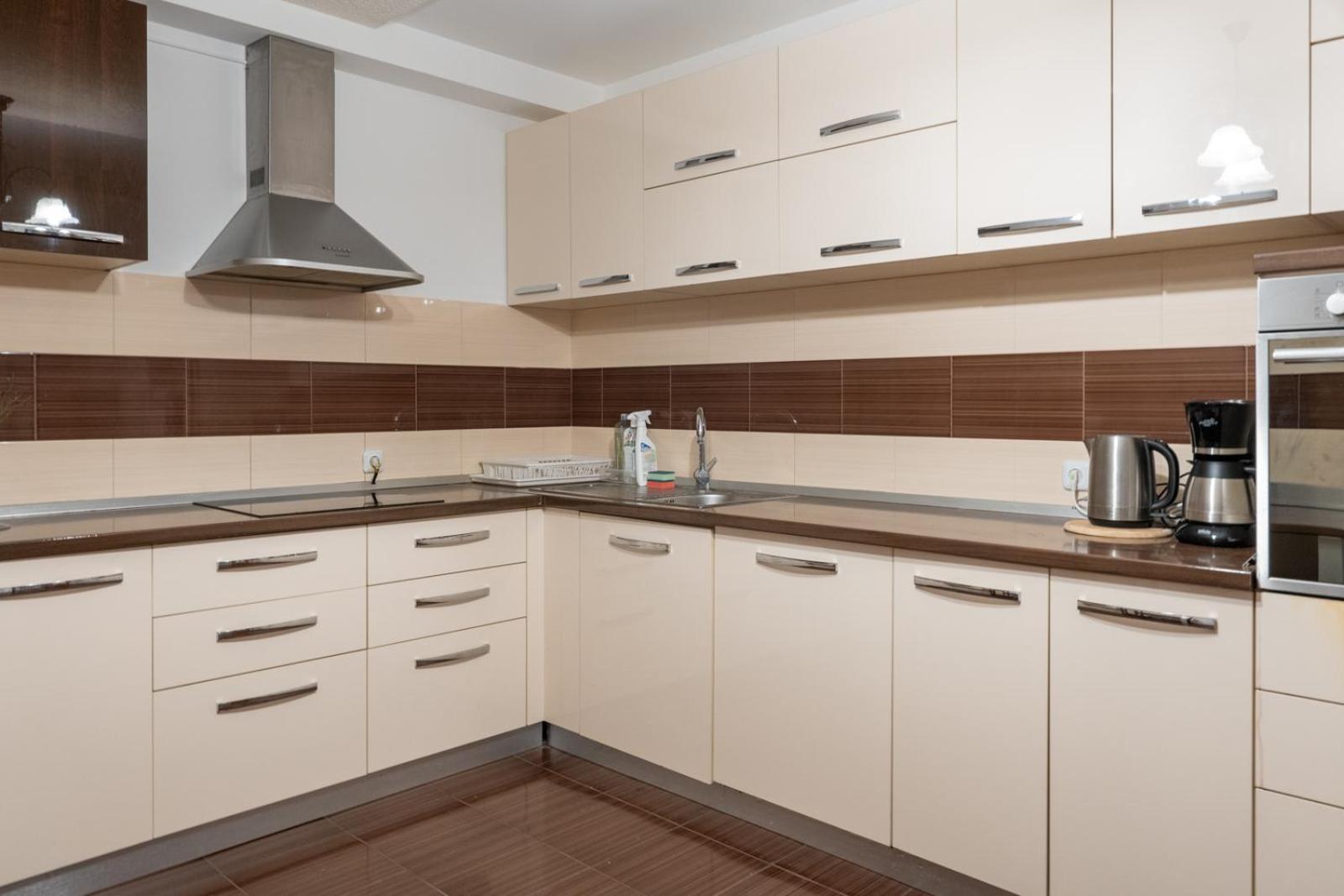 Farawayhomes Aparthotel Near Vienna Airport - Anytime Self Check-In ברוק אן דר לייתה מראה חיצוני תמונה